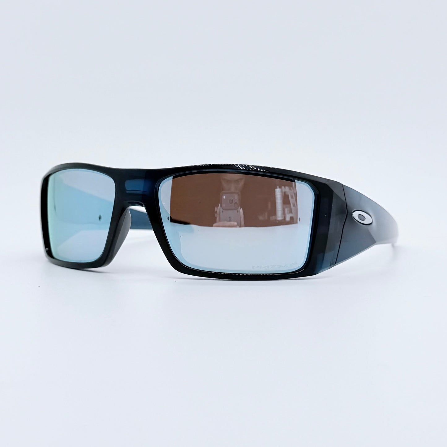 Oakley Heliostat OO9231 Sunglasses