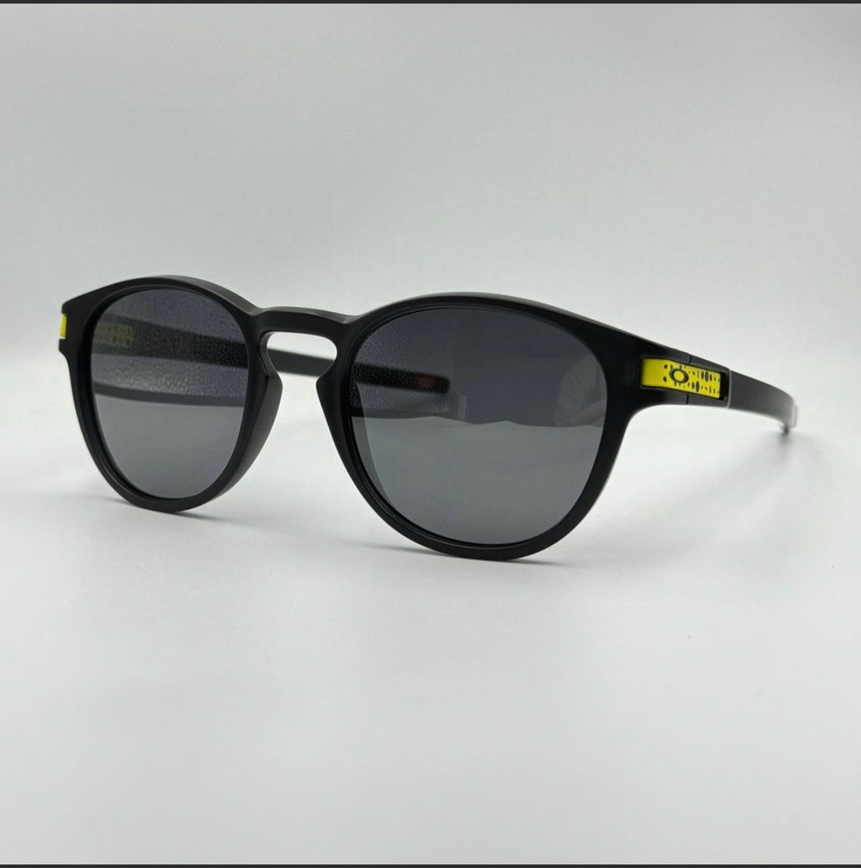 Oakley Latch OO9265 Sunglasses