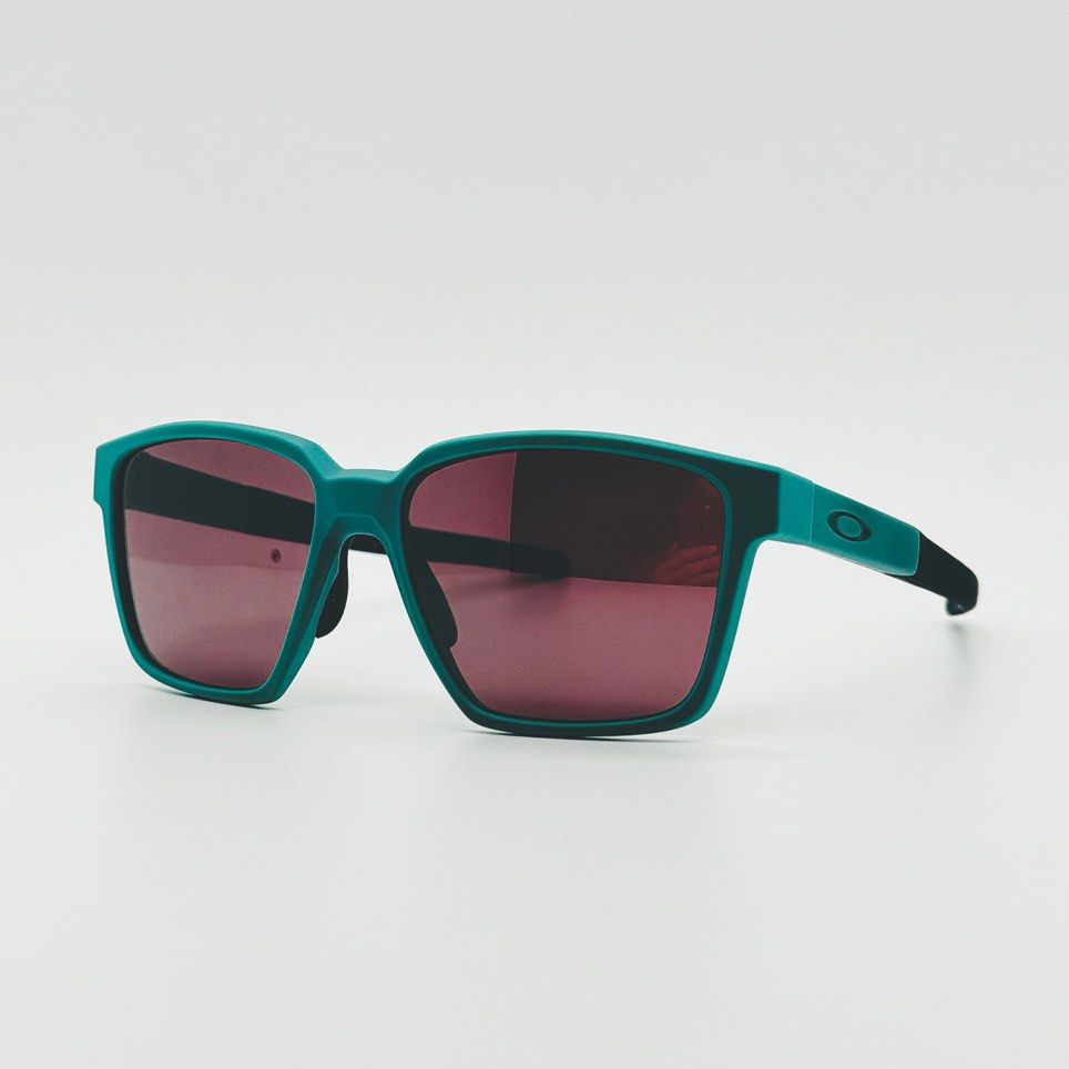 Oakley OO9430 Actuator SQ Sunglasses