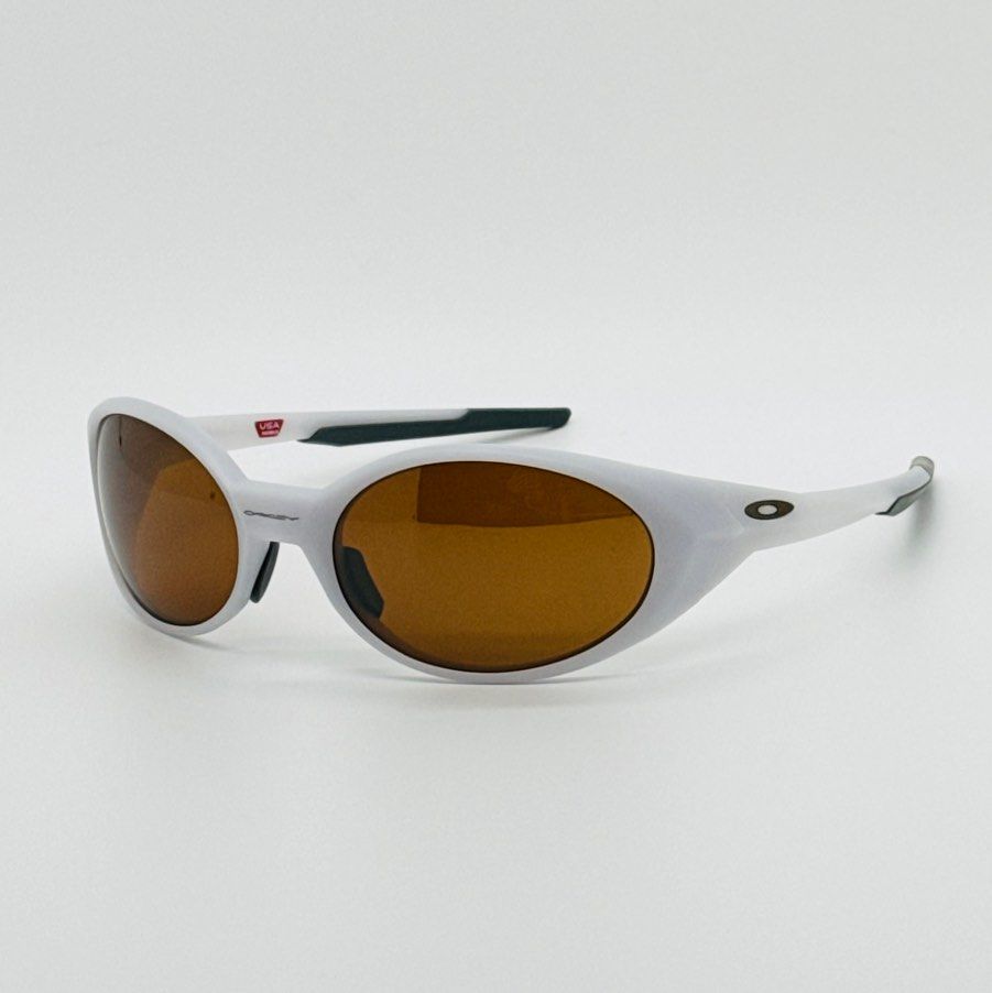 Oakley OO9438 Eye Jacket Redux Sunglasses