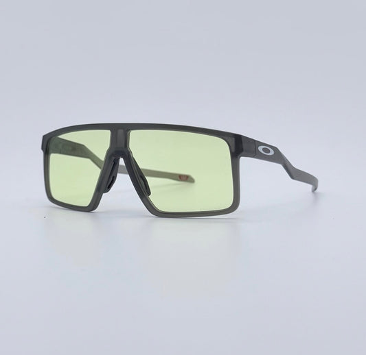 Oakley Helux OO9285 Sunglasses