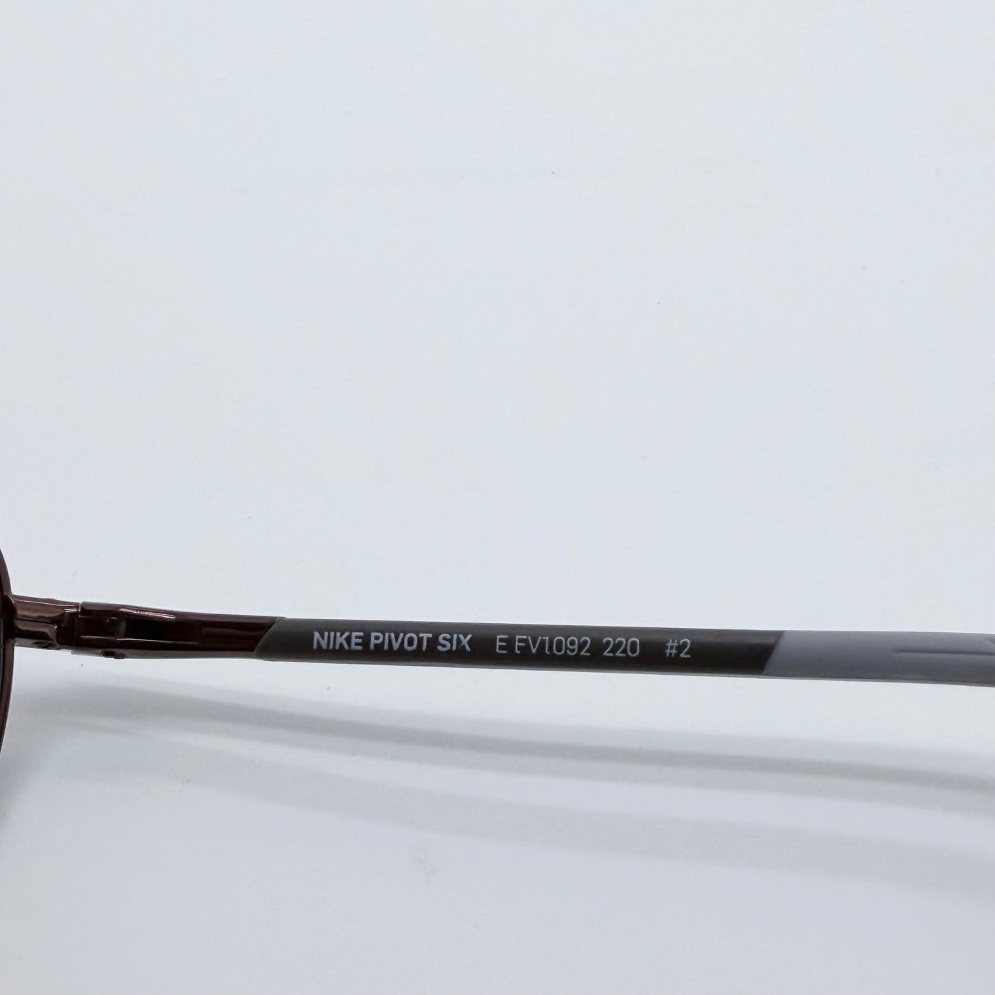 Nike Pivot Six E EV1092 220 Walnut w/ Course