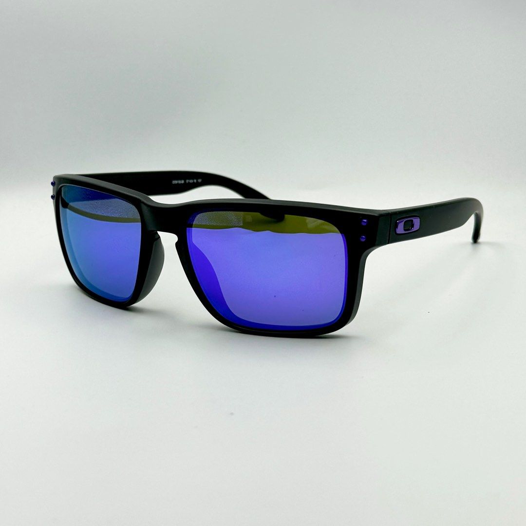 Oakley Holbrook OO9102 Sunglasses