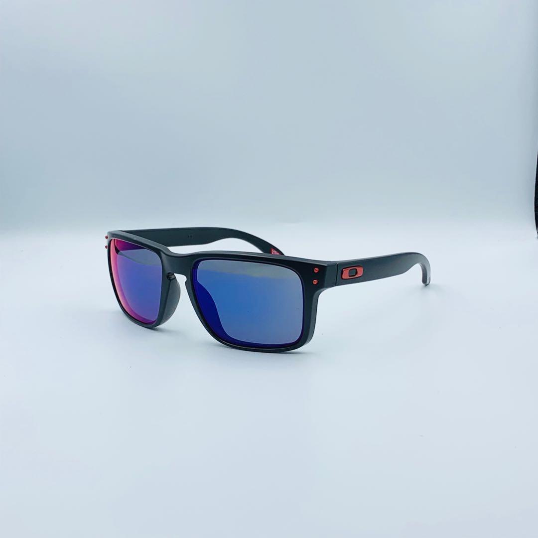 Oakley Holbrook OO9102 Sunglasses