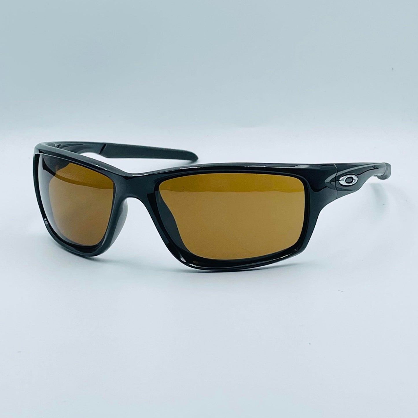 Oakley Canteen O9255 Sunglasses