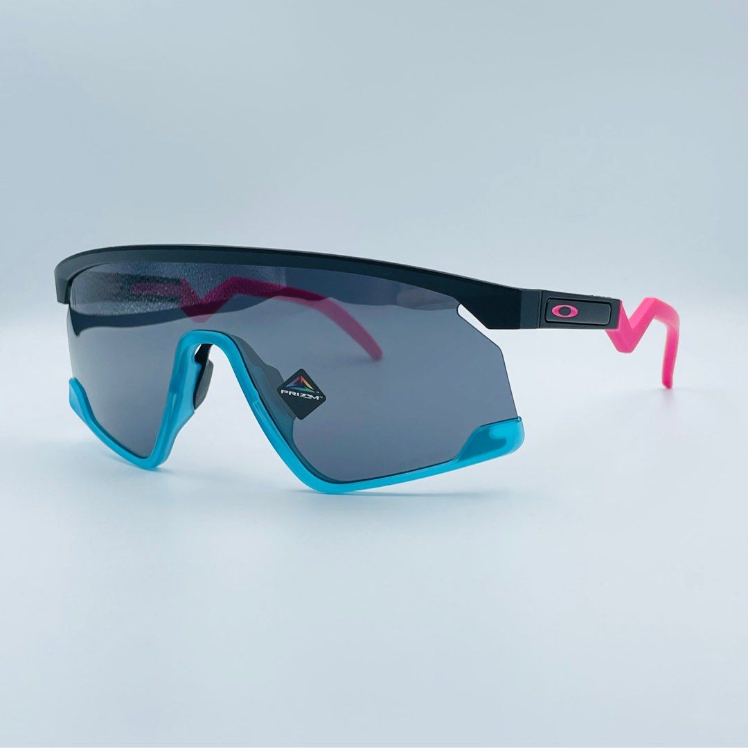 Oakley OO9280 BXTR Sunglasses