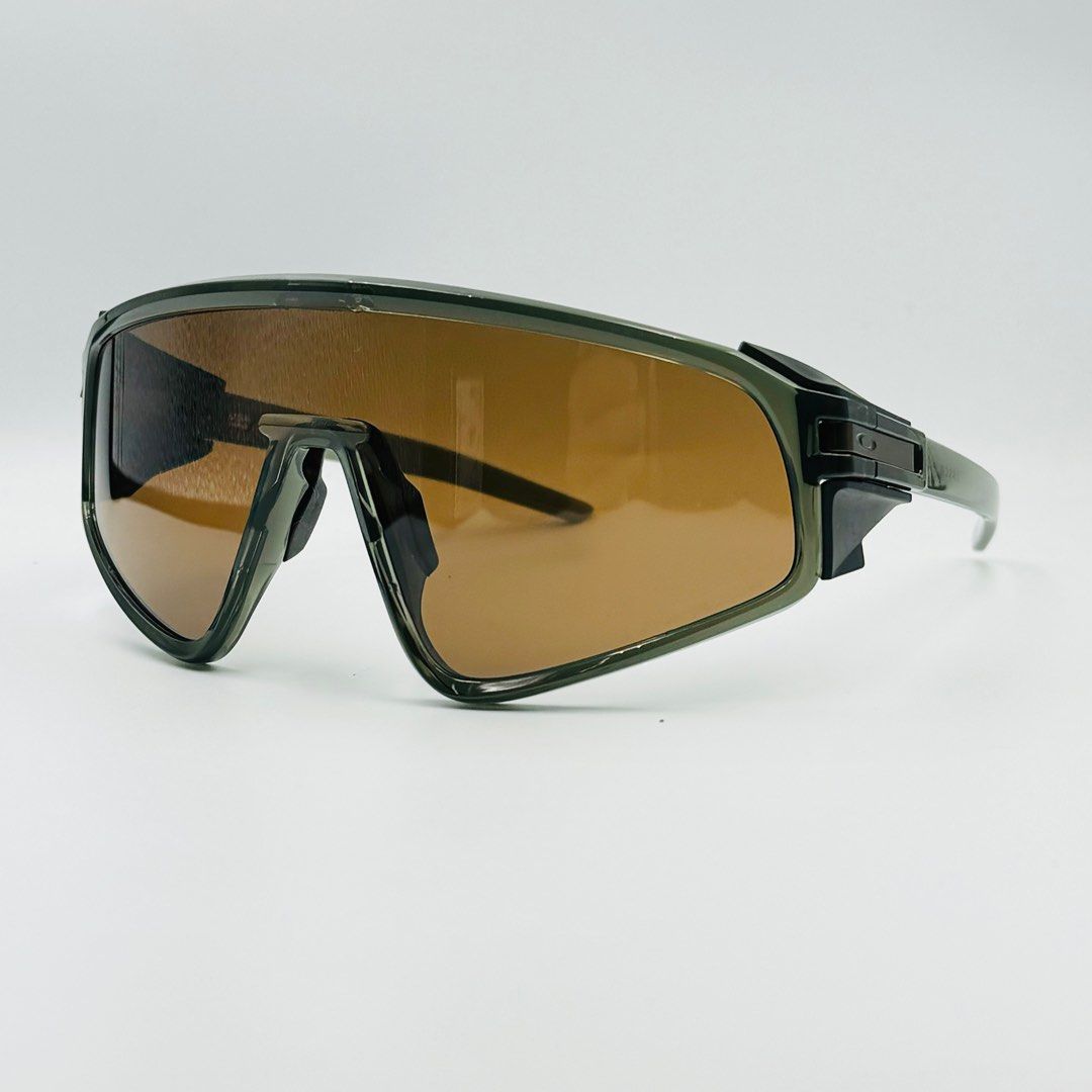 Oakley OO9404 Latch Panel Sunglasses