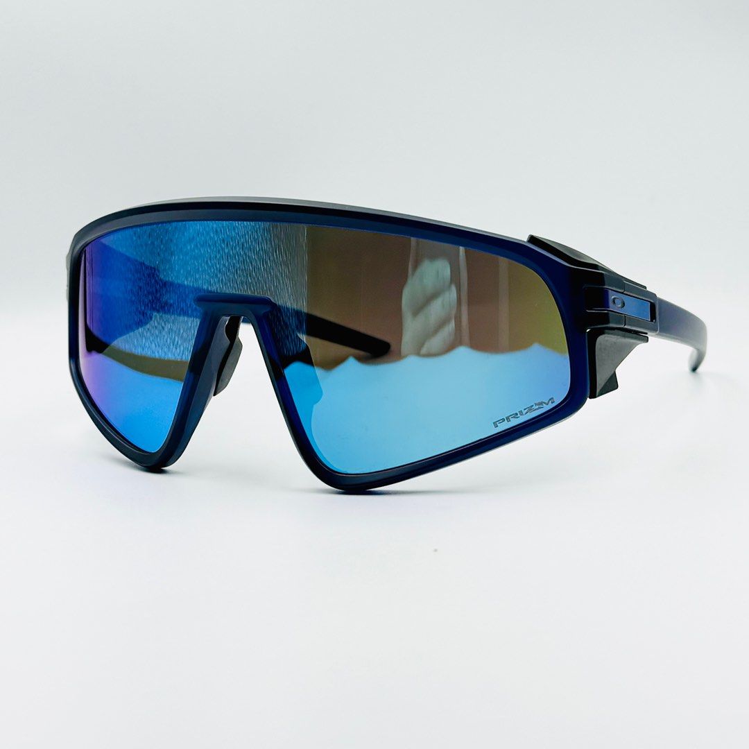 Oakley OO9404 Latch Panel Sunglasses