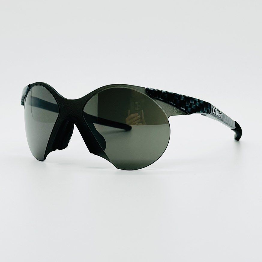 Oakley OO9425 Sub Zero Sunglasses