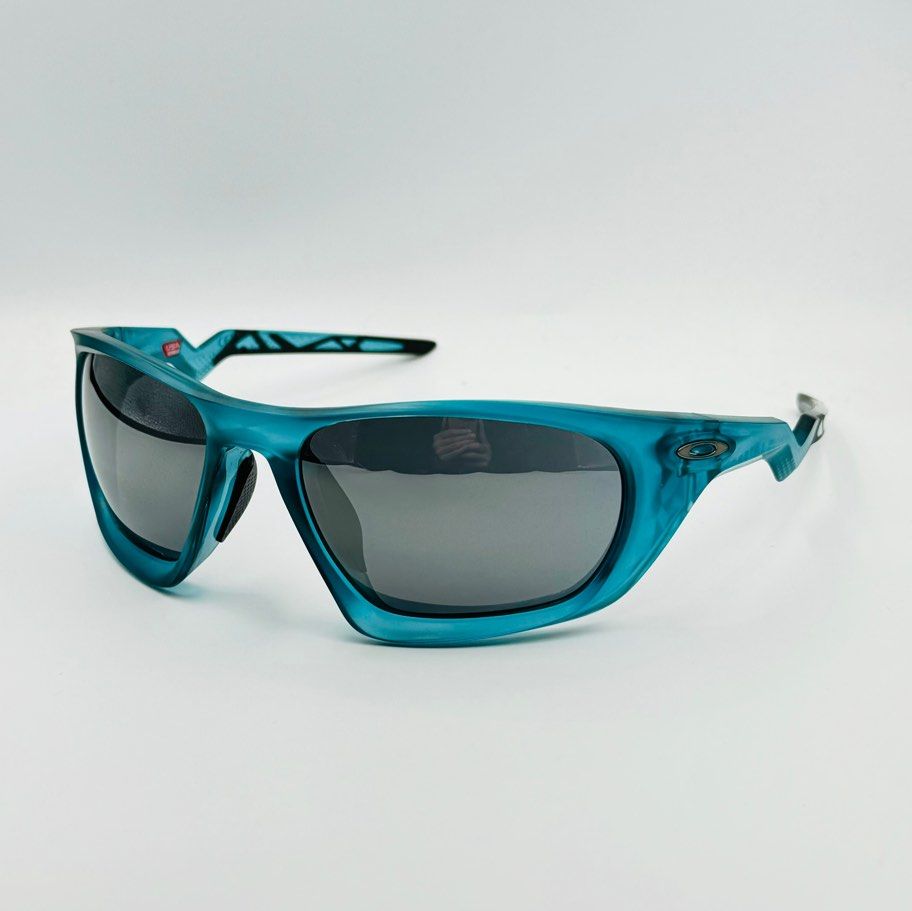 Oakley OO9431 Lateralis Sunglasses