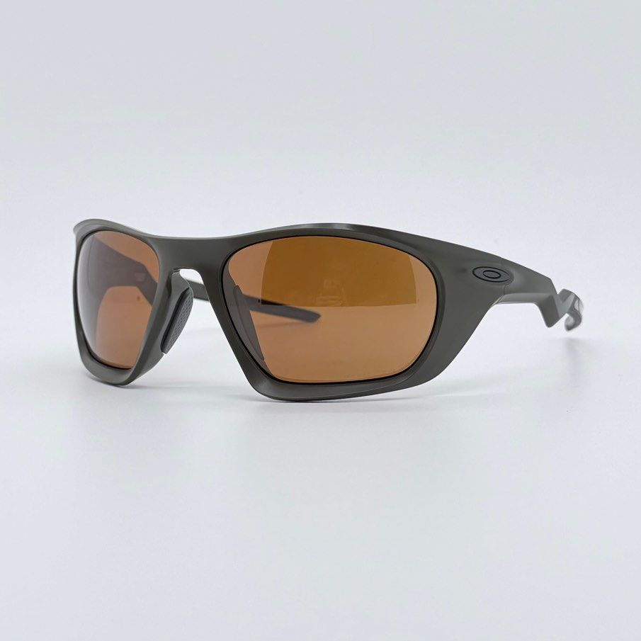 Oakley OO9431 Lateralis Sunglasses