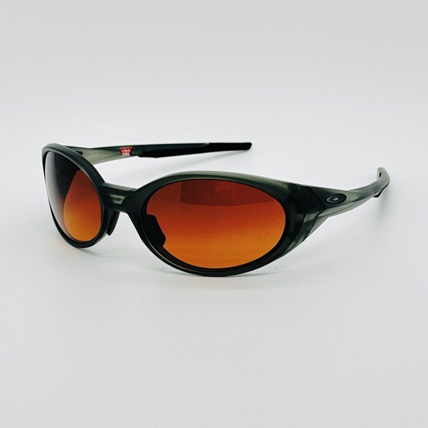 Oakley OO9438 Eye Jacket Redux Sunglasses