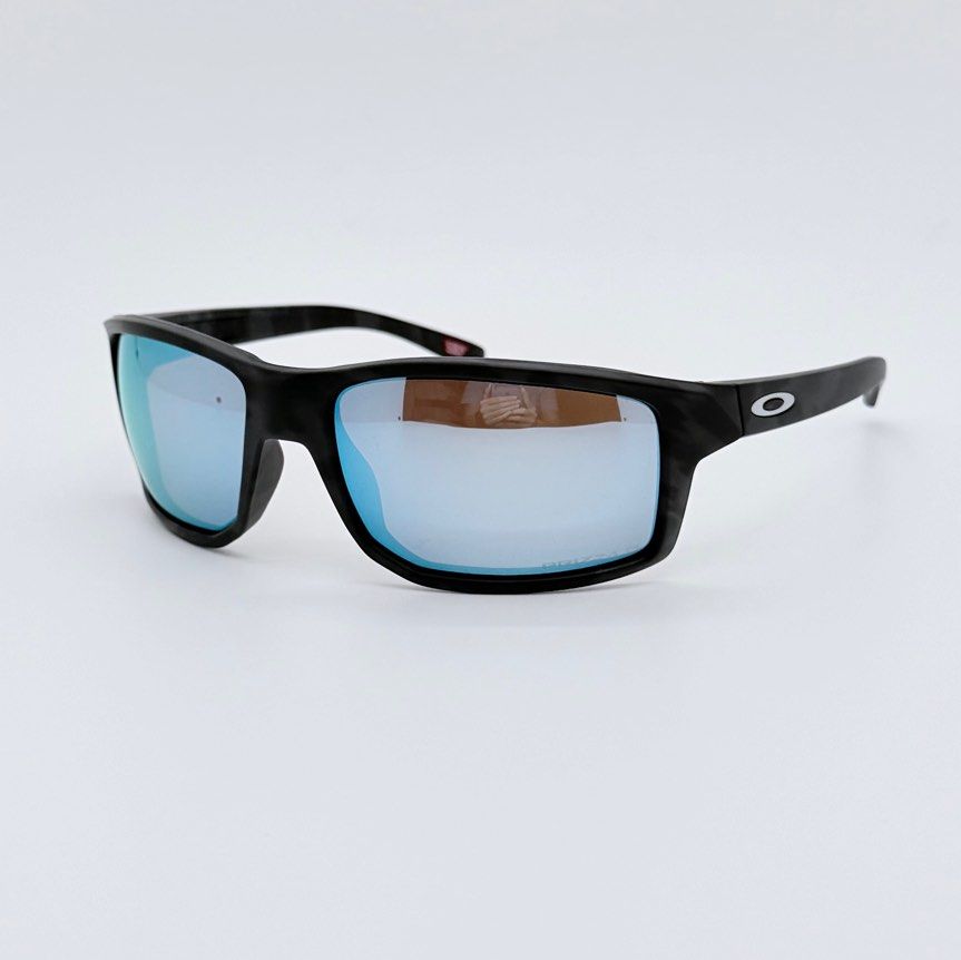 Oakley Gibston OO9417 Sunglasses