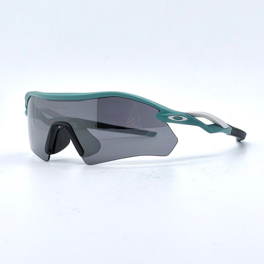 Oakley OO9495D Radar Plate Sunglasses