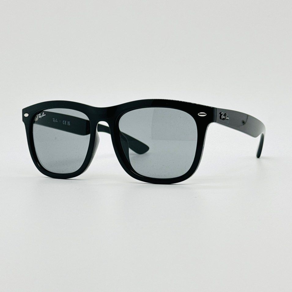Ray-Ban RB4260D - Sunglasses