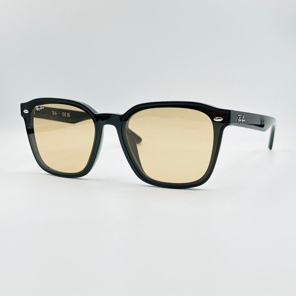Ray-Ban RB4392D Sunglasses