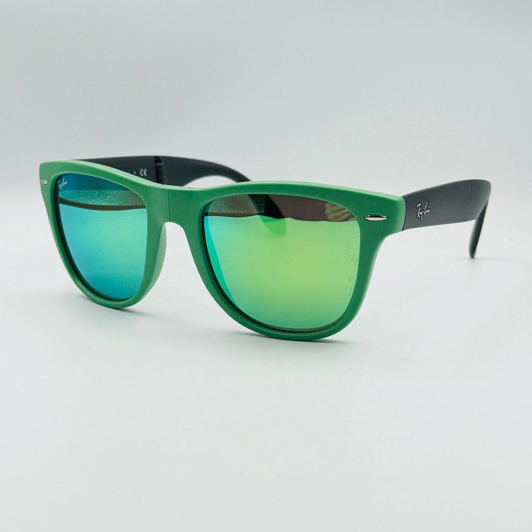 Ray-Ban RB4105 Wayfarer Folding Sunglasses